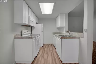 9872 SE Talbert St, Clackamas, OR 97015 - Photo 15