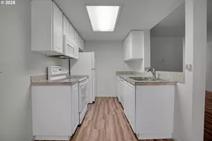 9872 SE Talbert St, Clackamas, OR 97015 - Photo 15