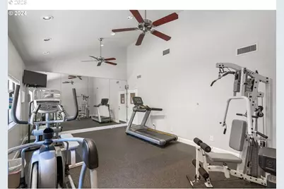 9872 SE Talbert St, Clackamas, OR 97015 - Photo 37