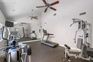 9872 SE Talbert St, Clackamas, OR 97015 - Photo 37