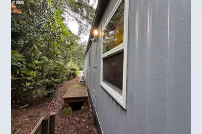 1600 Rhododendron Dr #155, Florence, OR 97439 - Photo 13