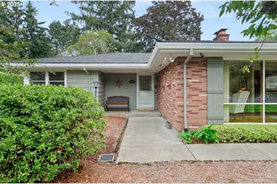 9845 SW Eagle Ln, Beaverton, OR 97008 - Photo 41