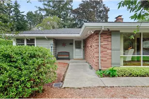 9845 SW Eagle Ln, Beaverton, OR 97008 - Photo 41