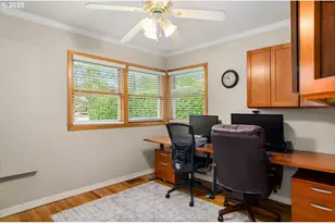 9845 SW Eagle Ln, Beaverton, OR 97008 - Photo 29