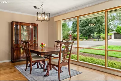 9845 SW Eagle Ln, Beaverton, OR 97008 - Photo 5