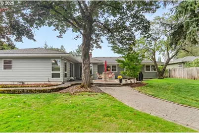 9845 SW Eagle Ln, Beaverton, OR 97008 - Photo 39