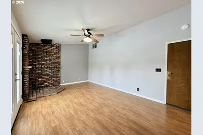 435 SE 9th Ct, Hermiston, OR 97838 - Photo 9