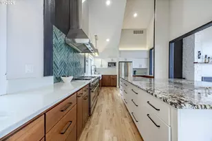 2315 W 28th Ave, Eugene, OR 97405 - Photo 19