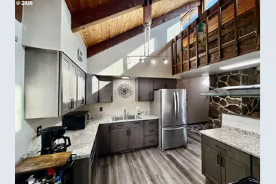 2580 Fir St, North Bend, OR 97459 - Photo 11