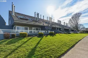 103 N Hayden Bay Dr, Portland, OR 97217 - Photo 25