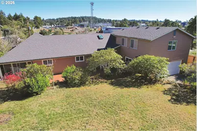 2225 NW Oceanview Dr, Newport, OR 97365 - Photo 3