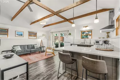 3286 NE Holman St, Portland, OR 97211 - Photo 21