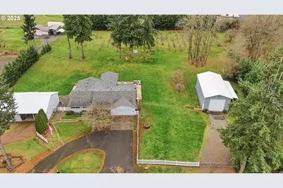 25511 NE 13th St, Camas, WA 98607 - Photo 3