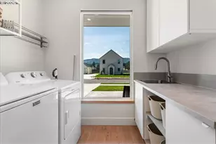 106 W McDowell Ct, Yacolt, WA 98675 - Photo 23