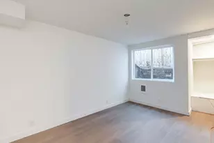 15 S Gibbs St, Portland, OR 97239 - Photo 43