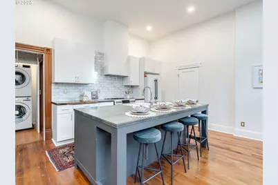 15 S Gibbs St, Portland, OR 97239 - Photo 19