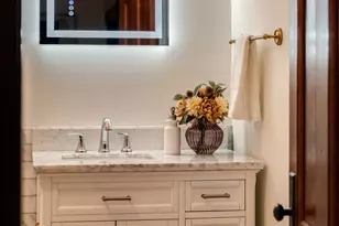 15 S Gibbs St, Portland, OR 97239 - Photo 31