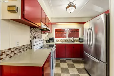 8951 SE Fuller Rd #7, Happy Valley, OR 97086 - Photo 9