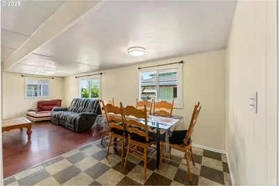 8951 SE Fuller Rd #7, Happy Valley, OR 97086 - Photo 5