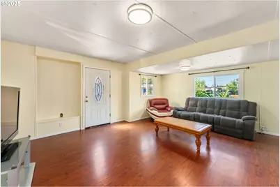 8951 SE Fuller Rd #7, Happy Valley, OR 97086 - Photo 3