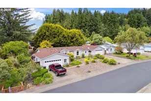 221 Lakeland Dr, Lakeside, OR 97449 - Photo 3