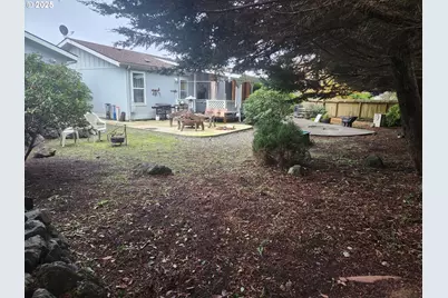 221 Lakeland Dr, Lakeside, OR 97449 - Photo 27