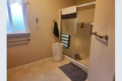 221 Lakeland Dr, Lakeside, OR 97449 - Photo 17