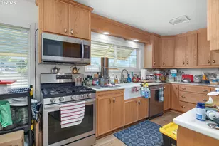 2461 NW Brockway Rd, Winston, OR 97496 - Photo 9