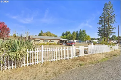 2461 NW Brockway Rd, Winston, OR 97496 - Photo 1