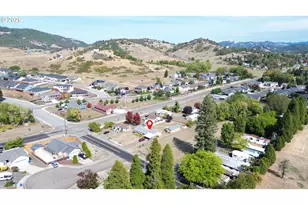 2461 NW Brockway Rd, Winston, OR 97496 - Photo 31