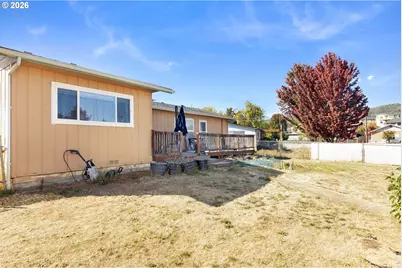 2461 NW Brockway Rd, Winston, OR 97496 - Photo 25