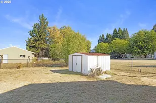 2461 NW Brockway Rd, Winston, OR 97496 - Photo 27