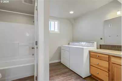 6204 NE 8th Ave, Portland, OR 97211 - Photo 27