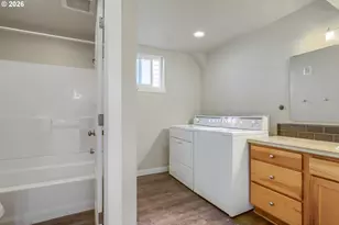 6204 NE 8th Ave, Portland, OR 97211 - Photo 27