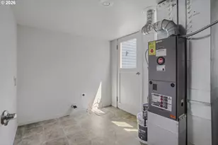 6204 NE 8th Ave, Portland, OR 97211 - Photo 17