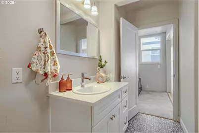 6204 NE 8th Ave, Portland, OR 97211 - Photo 15