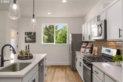 19024 SW Northridge Ct #L-14, Beaverton, OR 97007 - Photo 7