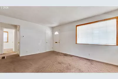 6118 NE 16th Ave, Portland, OR 97211 - Photo 3