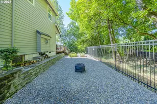 1930 Sterling Park Pl, Eugene, OR 97408 - Photo 45