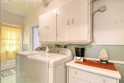 114 SE 7th St, Pendleton, OR 97801 - Photo 27