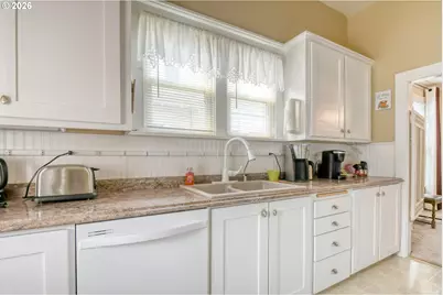 114 SE 7th St, Pendleton, OR 97801 - Photo 17