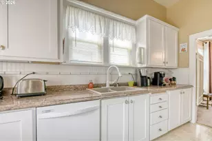 114 SE 7th St, Pendleton, OR 97801 - Photo 17