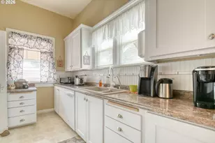114 SE 7th St, Pendleton, OR 97801 - Photo 15