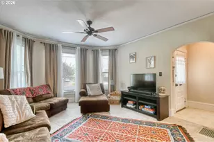 114 SE 7th St, Pendleton, OR 97801 - Photo 5