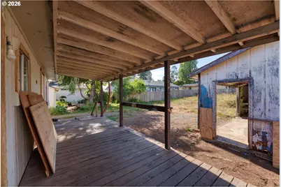 97907 Lively Ln, Brookings, OR 97415 - Photo 5