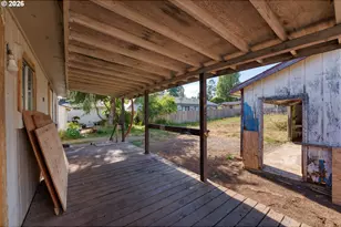 97907 Lively Ln, Brookings, OR 97415 - Photo 5