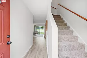 1304 NE Hogan Dr, Gresham, OR 97030 - Photo 3