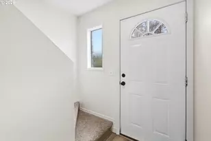 1304 NE Hogan Dr, Gresham, OR 97030 - Photo 5