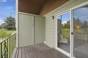 1304 NE Hogan Dr, Gresham, OR 97030 - Photo 25