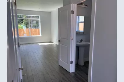 10703 NE 70th St, Vancouver, WA 98662 - Photo 13